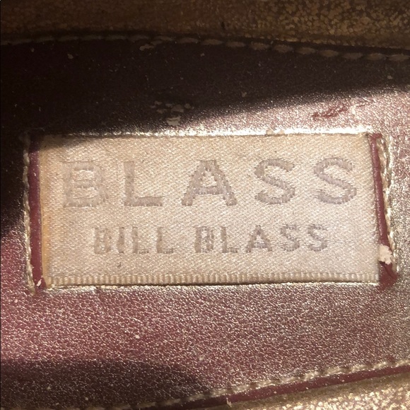Bill Blass kitten heel pumps - Picture 8 of 8